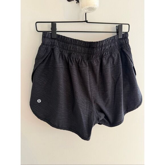 LULULEMON X PELOTON Bootcamp Shorts Size 12 3.5” - Picture 6 of 13